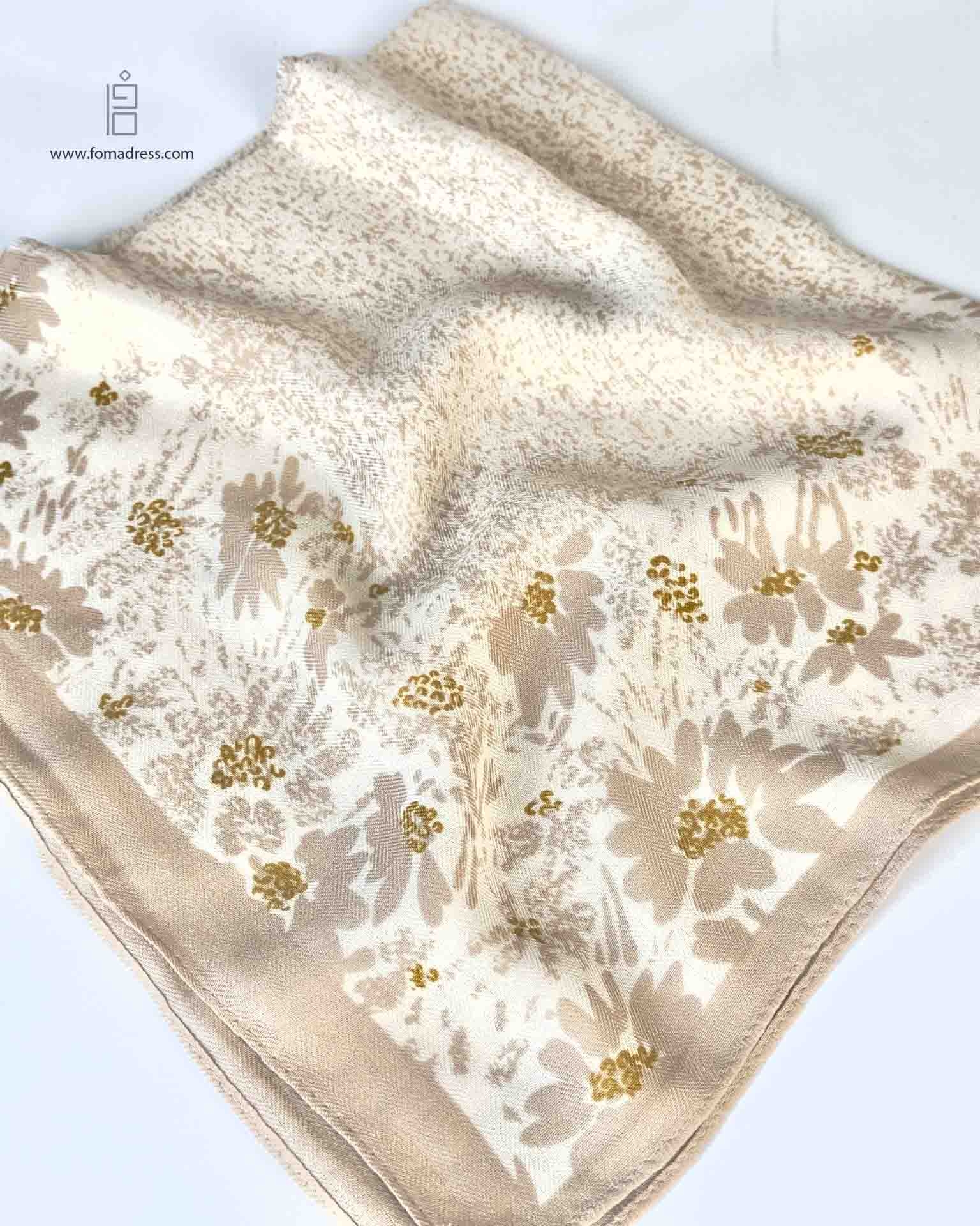  مینی اسکارف گل کرم 