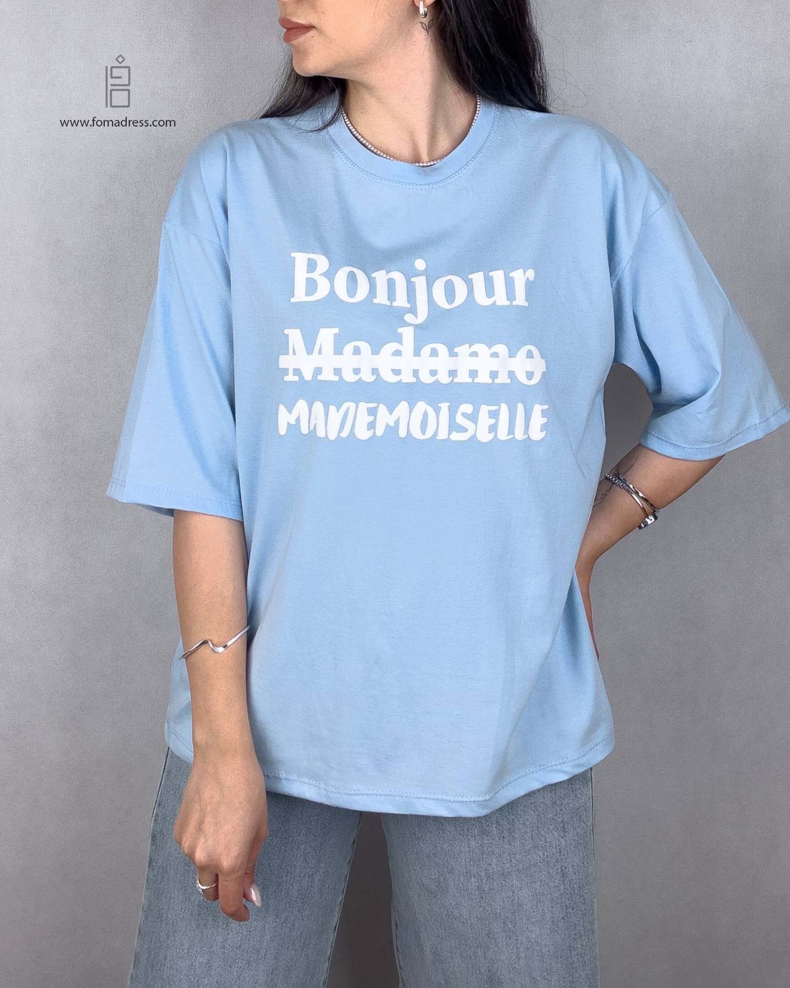 استایل آبی آسمانی تیشرت باکسی طرح Bonjour