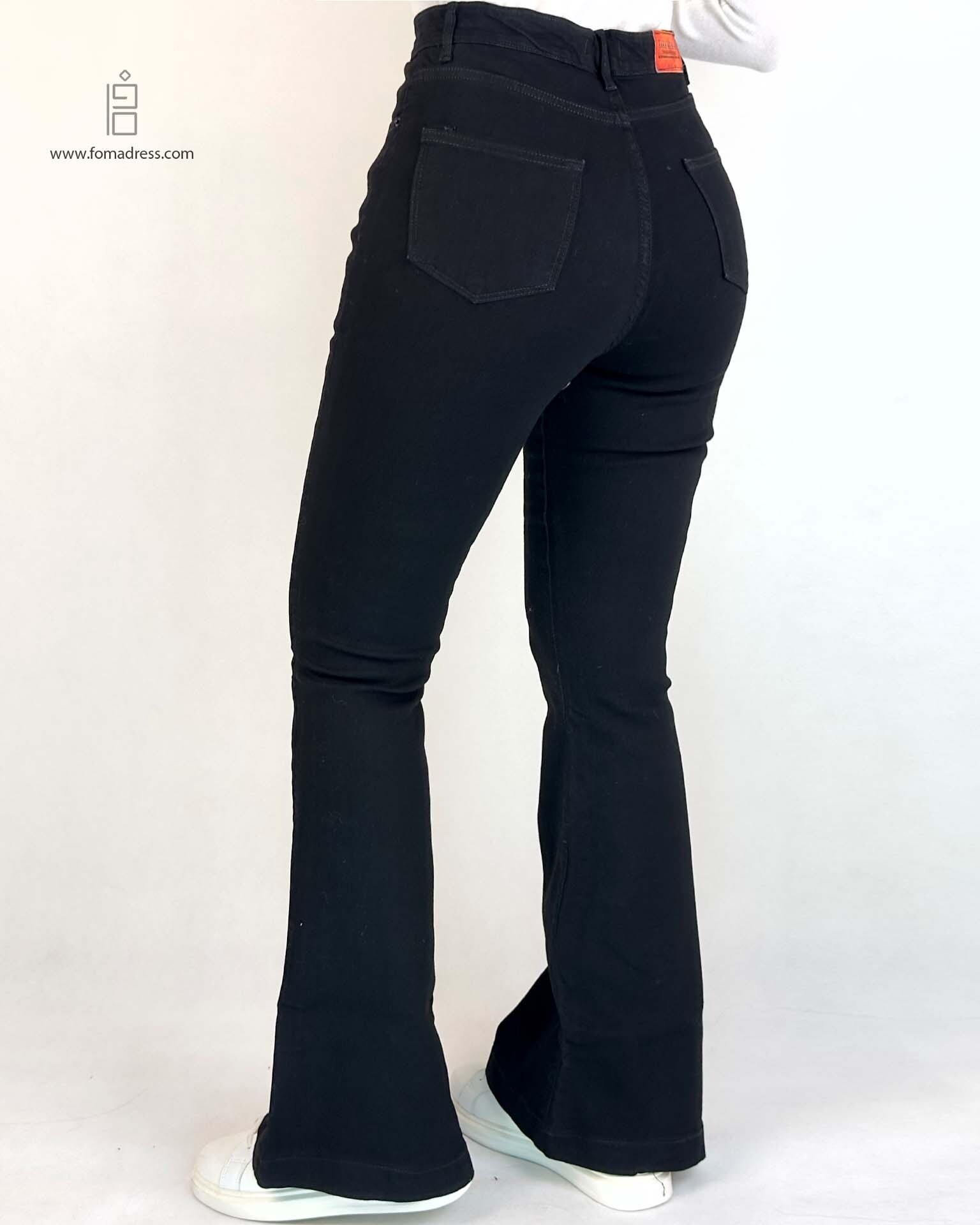 نمای پشت شلوار بوت کات الی