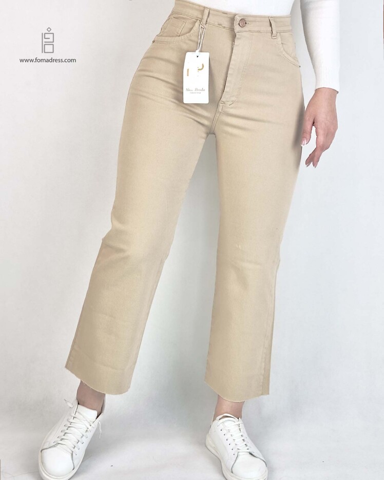 استایل شلوار واید استریت کرم